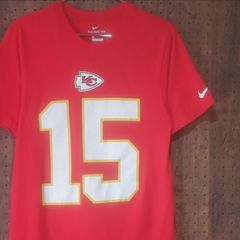 THE NIKE TEE ナイキ　NFL　カンザスシティ・チーフス「 15 / MAHOMES 」両面プリントＴシャツ　サイズS　※訳アリ価格