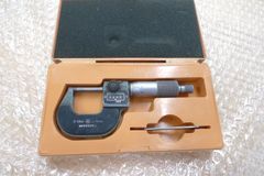 Mitutoyo ミツトヨ カウント外側マイクロメーター M820-25 0-25mm No.193-111 mitutoyo 管理PM0505(kg4)③