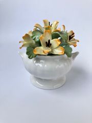 Meissen フラワーモチーフフィギュリンII - メルカリ
