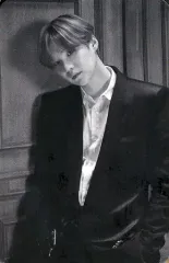 【中古】コレクションカード(男性) 防弾少年団/SUGA(シュガ)/CD「MAP OF THE SOUL：7-THE JOURNEY-(BTS JAPAN OFFICIAL FANCLUB限定盤)」(PROV-1007)封入特典トレーディングカード(モノクロv