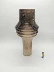 花器 円形 高足型 黄土色 変形 花台 窯 工房 池坊 フラワーベース 水盤 華道具 花瓶 変形 シンプル 生花 華道 磁器 手作り アンティーク レア レトロ インテリア ビンテージ 昭和 24428四つ葉[YT00451]