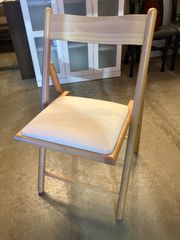 無印良品】白木折りたたみイス2脚 - メルカリ