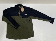 新品未使用タグ付き　やぶれあり　ザノースフェイス　THE NORTH FACE　NR11961 XLサイズ L/Sヌプシシャツ　Nuptse Shirt　N3　ニュートープ3
