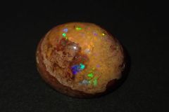 天然カンテラ ルース 9.32ct 約13mm×14mm