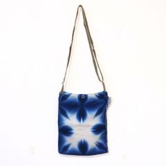 ワンダフルワールド カネコイサオ ☆薔薇のモチーフ 透かし編みニット  