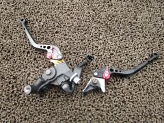 ホーネット250 純正フロントキャリパー マスター ビレットレバー