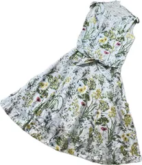 LAURA ASHLEY ローラアシュレイ ノースリーブワンピース ロング丈 マキシ丈 7 Aライン 花柄 白 総柄 マルチカラー フレア 裏地あり