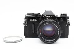 ★整備済み良品・動作確認・モルト交換済・鳴きなし★ キヤノン Canon AE-1 ブラック LENS Canon FD 50mm F1.4 S.C.C. 一眼レフ #826AR