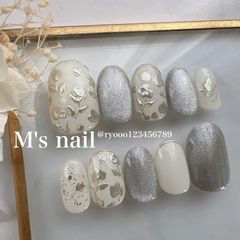 完成品/翌日発送可能/匿名配送可能/全サイズ入り/結婚式/成人式/成人式ネイル/ネイルチップ/24枚