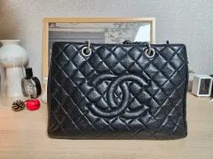 シャネル キャビア グランシャ핑 シルバー 20番台