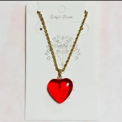 ハンドメイド　赤いハートのゴールドロープチェーンネックレス