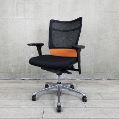 [中古]オカムラ（okamura）製 フィーゴメッシュチェア！[ECB]