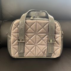 【ノーペスパジオ】　バッグ　グレー　＃Ｂ２　エナメル　汚れあり　レディース　シルバー　ファッション　ハンドバッグ
