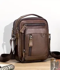 ショルダーバッグ 牛革 革 皮 メンズ トートバッグ 大きめ 斜めがけ 多様性 収納 おしゃれ スマホ iPad a4 a5 2way 一泊 軽量 軽い カジュアル 手提げバッグ 通学 大きめ 通勤 きれいめ 防水 コンパクト 大きめ 大容量 ダークブラウン