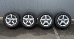 美品 スタッドレスセット アウディQ2 純正 215/60R16 アウディ Q2 パーツ情報 アウディQ2純正16インチの
