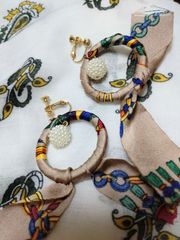 ハンドメイド シック イヤリング ベージュ パール フープ