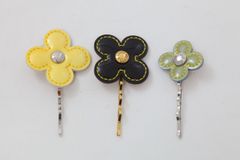 ◆極美品◆ルイヴィトン ヘアピン フラワーレキシントン LOUIS VUITTON ヘアアクセサリー ブラック イエロー グリーン