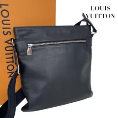 ルイヴィトン　サシャ　サコッシュ ショルダーバッグ　黒　肩掛け　A4可 ルイヴィトン サシャ サコッシュ ショルダーバッグ 黒 肩掛け A4