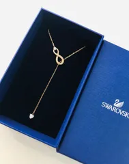 新品 人気　エレガント　スワロフスキー　Infinity Y字型　ネックレス SWAROVSKI