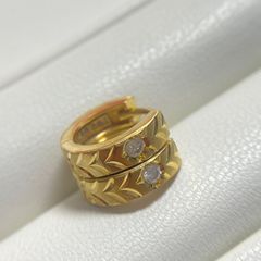 フープピアス　K18　0.04/0.04ct