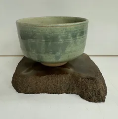 台座付　茶碗