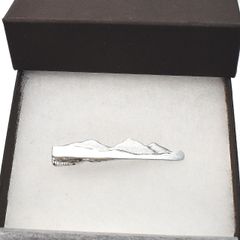 キャンプ・登山　山をモチーフにしたシルバーネクタイピン