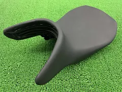 R1200RS フロントシート 5253 8 550 755 BMW 純正 中古 52538550755 国内仕様ローシート メインシート コンディション良好 Tyのサムネイル