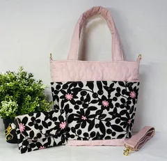 【裁縫ストア・ボヌール】大人かわいい　カジュアルキットカットクロス   サーモンピンク　北欧風花柄　シルエットフラワー　トートバッグ　ミニポーチ　ショルダーバッグ　ポケットいっぱい　ハンドメイド　ショルダーストラップ　ゴージャス / №500-627