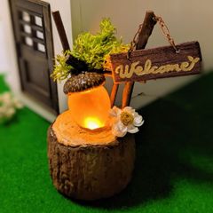 どんぐりランプ　木の椅子　LED照明　看板付　シルバニア　ドールハウスにも
