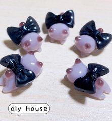 ぐで猫シリーズ　ココア猫黒1リボン　５匹セット　デコパーツ　レジン　パーツ