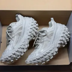 2025年最新】balenciaga スニーカー 38の人気アイテム - メルカリ 2025年最新】balenciaga スニーカー 38の人気アイテム - メルカリ