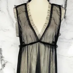 美品　即日発送　フォロー割　チュール　ブラック　黒　フリル　ワンピース　レイヤード