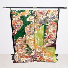 振袖 ラメ刺繍 金彩 紋意匠 身丈160cm 撥水加工済 HKT239 - メルカリ