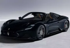 【箱付き美品】200台限定 マセラティ レヴァンテ 1／18 フィギュア 2025年最新】マセラティ 1/18の人気アイテム - メルカリ