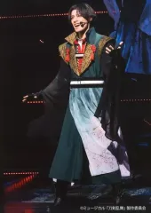 【中古】生写真(男性) 立花裕大(豊前江)/ライブフォト・全身・2部衣裳・左向き・左手上げ・キャラクターショット・2Lサイズ/「ミュージカル『刀剣乱舞』 ～静かの海のパライソ～」ローソンプリント限定ブロマイド