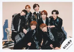 【中古】生写真(ジャニーズ) なにわ男子/集合(7人)/横型・全身/シングル「The Answer / サチアレ」MV＆ジャケ写オフショット/公式生写真