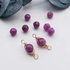 ＊2個＊ 天然石 パーツ 天然 ルビー ワイヤーラッピング コネクター チャーム 金 ワイヤー巻き te049