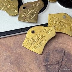 401・R-1947　　真鍮　DOG TAG 　1992年　ヴィンテージ　ライセンスタグ 　ドッグフェイス