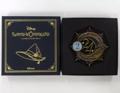 【中古】アクセサリー(非金属) アズール・アーシェングロット 魔法帽子の留め具風ブローチ 「ディズニー ツイステッドワンダーランド」 アズールの誕生日記念グッズ