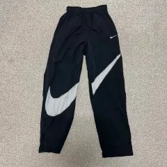 スウッシュ ウーブン パンツ　ネイビー ニューバランス（new balance）（メンズ）Tenacity ストレッチ