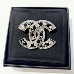 新入荷!新品未使用品◎CHANELシャネル　ブローチ/ココマーク