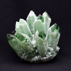☆ 綺麗！緑水晶 グリーンクォーツクラスター 732g 台座付き - メルカリ