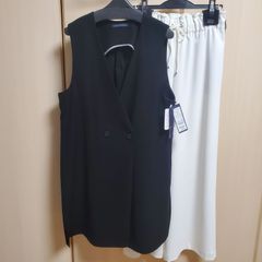 Bluefronce★ 春夏秋新品タグ付き★定価21,750円　日本製　ブラック　ダブルボタン　ベストジレ　裏地無し、シワになりにくい生地　涼しげ素材　サイズ38/40