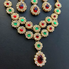 【1セット限り】超絶ゴージャス！絶対お得！ボリウッドスタイル エスニック3点セット（レッド×グリーン） NP-032-4