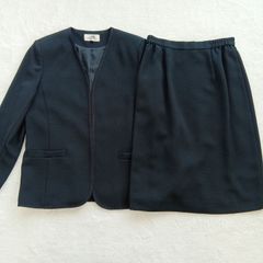 【良】　ソワールペルル　スカートスーツ　礼服　フォーマル　ネイビー ノーカラージャケット　Lサイズ　レディース　スーツ　結婚式 二次会 パーティー 冠婚葬祭 入園式 卒園式 入学式 卒業式 フォーマル 節句 お食い初め 七五三 誕生日 訪問 お呼ばれ