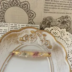 再販✨ ✨艶ヘアピン✨バレッタ 押し花 レジン キラキラ マット シロムラサキお花 三角シルバー　ハンドメイド No.110