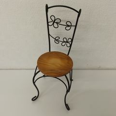 インテリア　花瓶置き　小物置き　椅子　四つ葉　クローバー