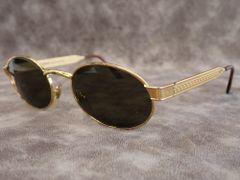 GIANNI VERSACE ジャンニヴェルサーチェ サングラス ゴールド金具 ゴシック柄
