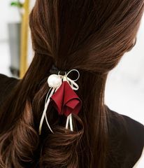 スタイリッシュなヘアゴム シュシュ 上品 おしゃれ パール ポニーテール かわいい 人気 カジュアル 普段使い お呼ばれ 結婚式 プレゼント レディース 可愛い 新品 17