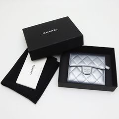 【美品】シャネル　クラシック スモール フラップ ウォレット　マトラッセ　ラムスキン　メタリックブルー　財布　AP0231